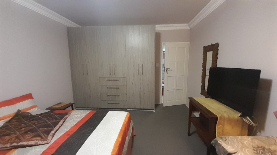 2 Bedroom Property for Sale in Flamwood North West